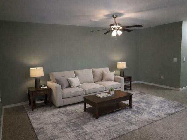 4 BR, 2 BA Apartment 4601 E Saint Elmo Rd Unit 208, Austin, TX 78744