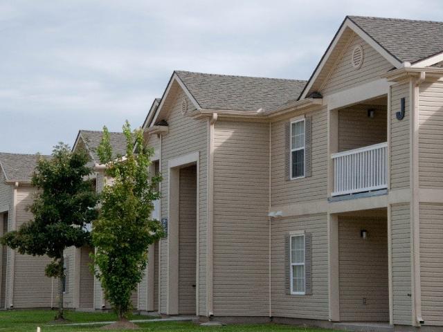 4 BR, 2 BA Apartment 4888 Hooper Rd Baton Rouge, LA 70811