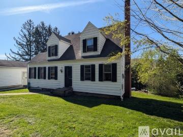 4 BR, 2 BA Apartment 405 West Green Street, Smethport, PA 16749