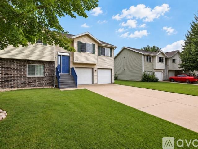 4 BR, 2 BA Apartment 413 Morningside Drive, Unit 413 Morningside, Deerfield, WI 53531