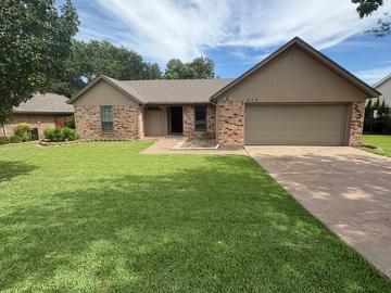 4 BR, 2 BA Apartment 433 Overcrest Drive, Benbrook, TX 76126