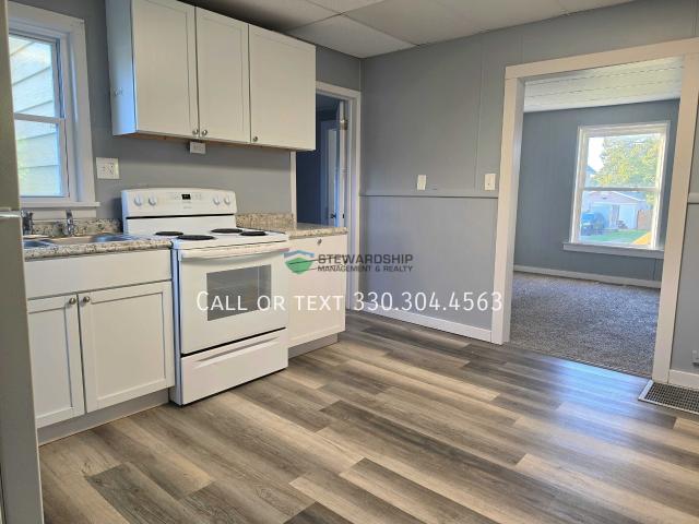 4 BR, 2 BA Apartment 43 Greenbriar Ave, Rittman, OH 44270