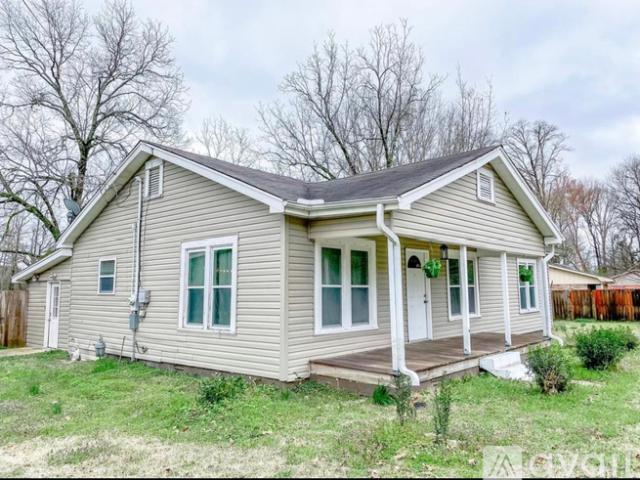 4 BR, 2 BA Apartment 4 Steens Rd, Steens, MS 39766