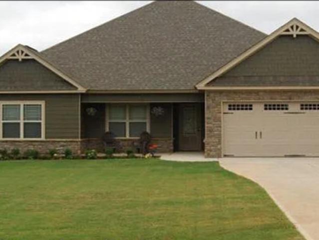 4 BR, 2 BA Apartment 4 Talon Court, Fort Mitchell, AL 36856
