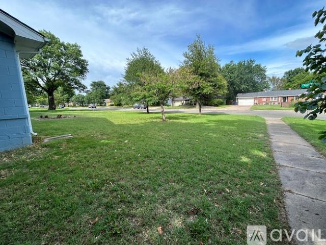 4 BR, 2 BA Apartment 5420 East 1st Street North, Wichita, KS 67208