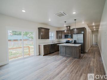 4 BR, 2 BA Apartment 544 K Street, Unit 2, Idaho Falls, ID 83402