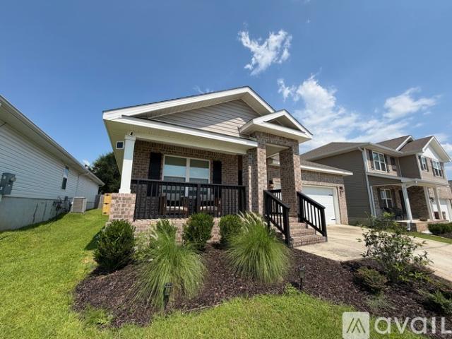 4 BR, 2 BA Apartment 5699 Guinevere Lane, Milton, FL 32583