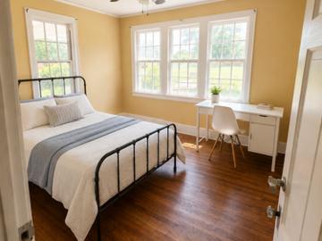 4 BR, 2 BA Apartment 507 S Elm St, Unit 2, Tuskegee, AL 36083