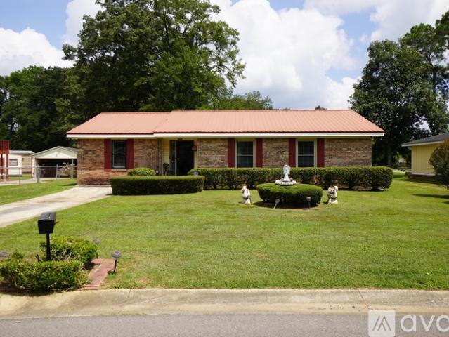 4 BR, 2 BA Apartment 505 Westchester Drive, Bessemer, AL 35022