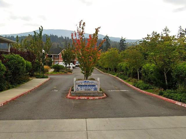4 BR, 2 BA Apartment 525 West McCurdy Road, Sequim, WA 98382