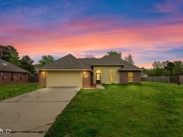 4 BR, 2 BA Apartment 6484 Soda Point Drive, Shreveport, LA 71107