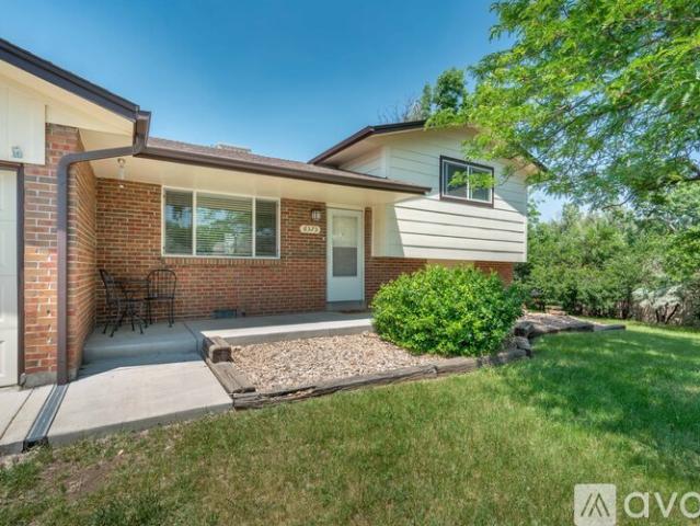 4 BR, 2 BA Apartment 6575 West Cedar Avenue, Unit 6575, Lakewood, CO 80226