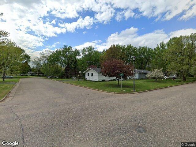 4 BR, 2 BA Apartment 673 East Lincoln Road, New Richmond, WI 54017