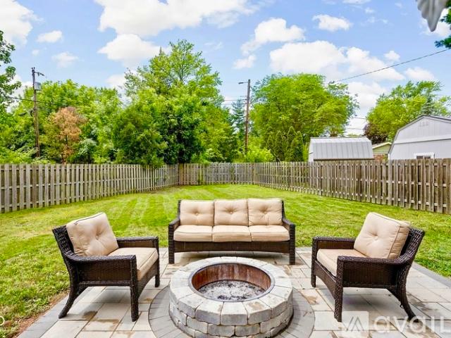 4 BR, 2 BA Apartment 612 Kinzer Avenue, Carmel, IN 46032