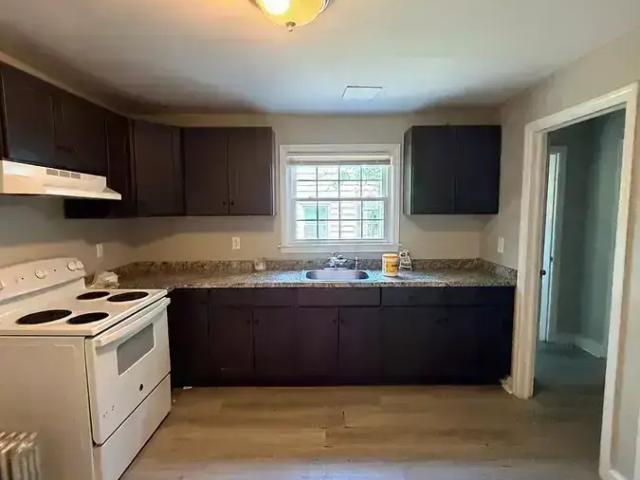 4 BR, 2 BA Apartment 75 Stimson Rd, New Haven, CT 06511