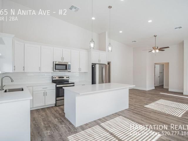 4 BR, 2 BA Apartment 765 N Anita Ave, Tucson, AZ 85705
