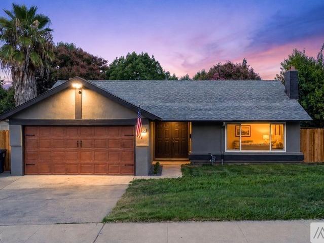 4 BR, 2 BA Apartment 7734 Cotswald Way, Citrus Heights, CA 95610