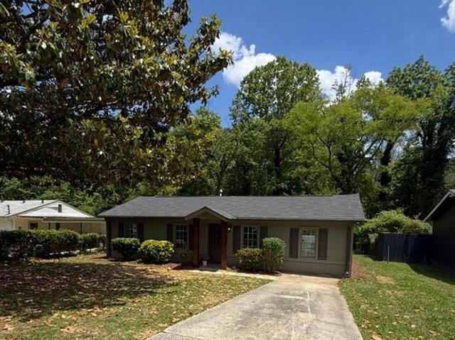 4 BR, 2 BA Apartment 793 Ayrshire Cir NW, Atlanta, GA 30318