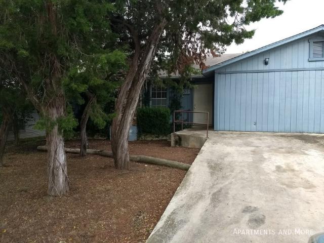 4 BR, 2 BA Apartment 707 Allen St, San Marcos, TX 78666