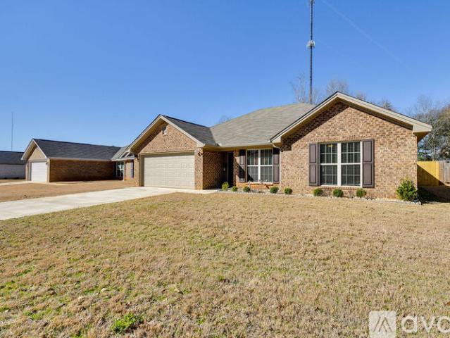 4 BR, 2 BA Apartment 706 Park Lane, Prattville, AL 36067
