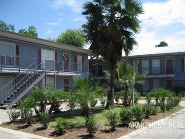 4 BR, 2 BA Apartment 7176 Parker RdÂ, Houston, TX 77016