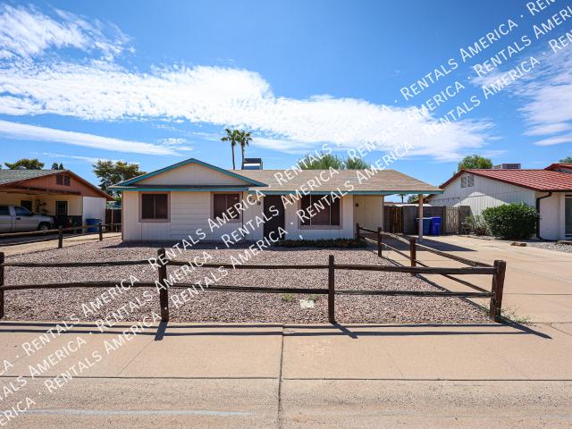 4 BR, 2 BA Apartment 719 W Palomino Dr, Chandler, AZ 85225