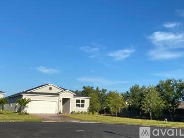 4 BR, 2 BA Apartment 7306 34th Court East, Sarasota, FL 34243