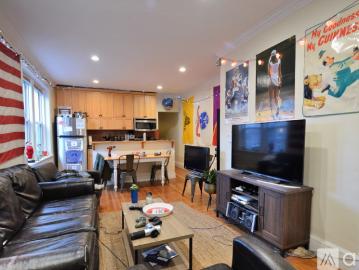 4 BR, 2 BA Apartment 73 Thatcher St, Unit 201, Brookline, MA 02446