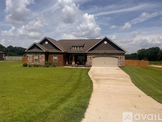 4 BR, 2 BA Apartment 847 Windmill Road, Newton, AL 36352