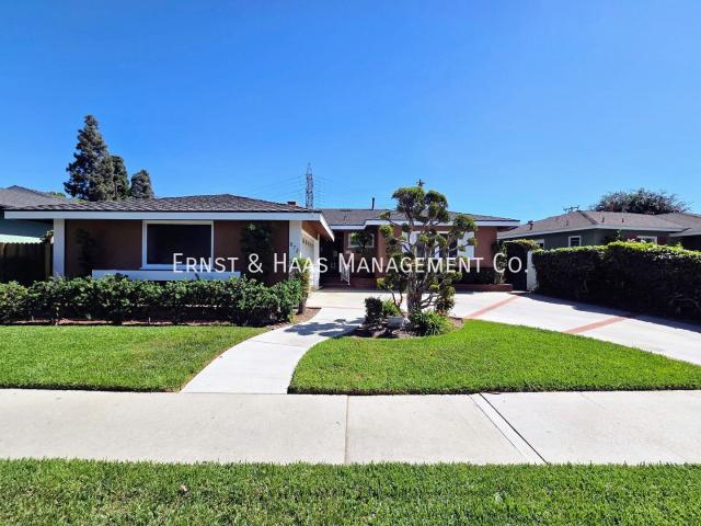 4 BR, 2 BA Apartment 872 N. Karen Way, Long Beach, CA 90815