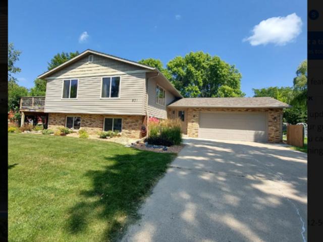 4 BR, 2 BA Apartment 801 11 1 2 Avenue Southeast, Willmar, MN 56201