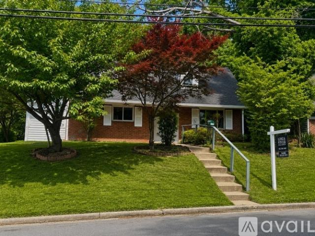 4 BR, 2 BA Apartment 8210 Tahona Drive, Silver Spring, MD 20903