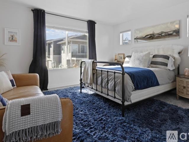 4 BR, 2 BA Apartment 974 Cyan Valley Way, Bluffdale, UT 84065