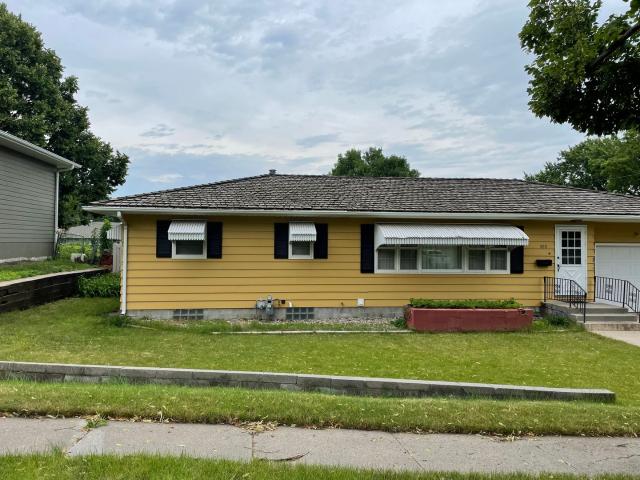 4 BR, 2 BA Apartment 900 Walnut Ave, Norfolk, NE 68701