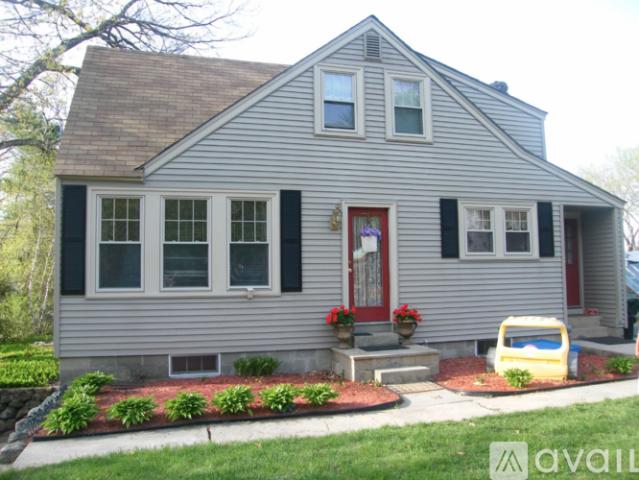 4 BR, 2 BA Apartment 90 Whittemore Street, Tewksbury, MA 01876