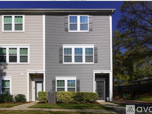 4 BR, 3.5 BA Apartment 1028 Sharon Towns Drive, Charlotte, NC 28210
