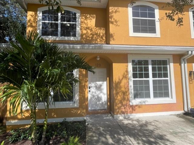 4 BR, 3.5 BA Apartment 123 Kenwood Ave, Unit 123, Clearwater, FL 33755