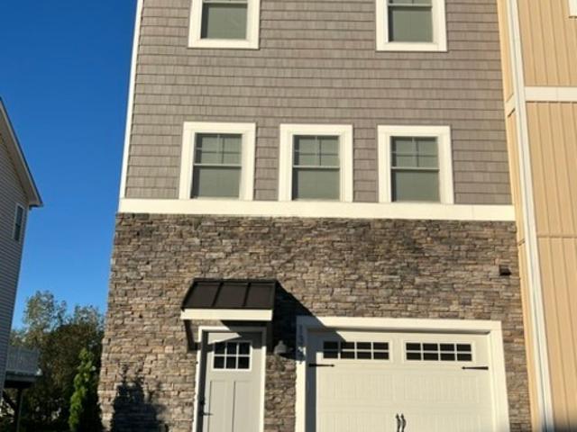 4 BR, 3.5 BA Apartment 1347 Palomino Trl, Unit 1, Harrisonburg, VA 22801