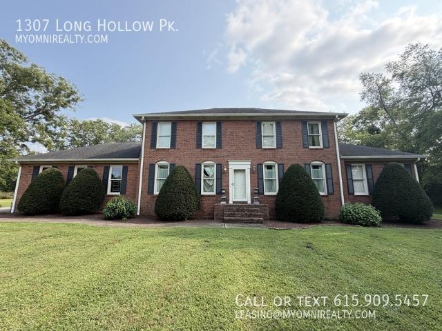 4 BR, 3.5 BA Apartment 1307 Long Hollow Pk., Gallatin, TN 37066