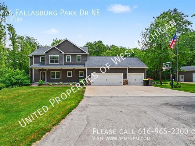 4 BR, 3.5 BA Apartment 1776 Fallasburg Park Dr NE, Lowell, MI 49331