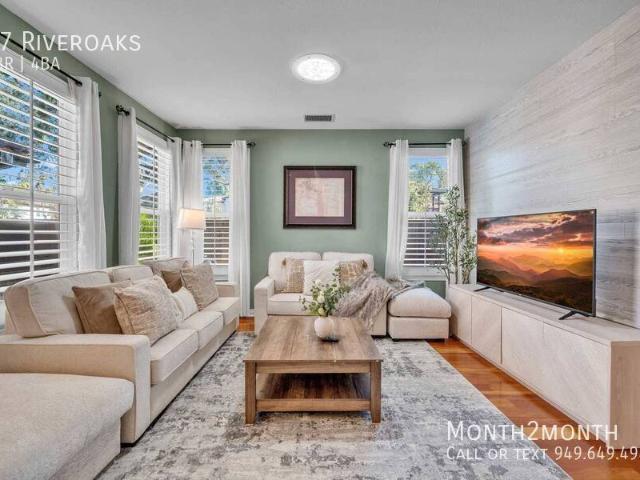 4 BR, 3.5 BA Apartment 17 Riveroaks, Irvine, CA 92602