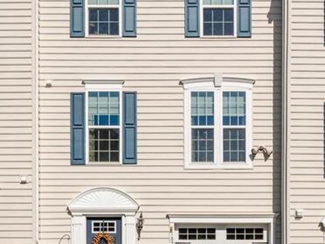 4 BR, 3.5 BA Apartment 1827 Honeysuckle Ct, Downingtown, PA 19335
