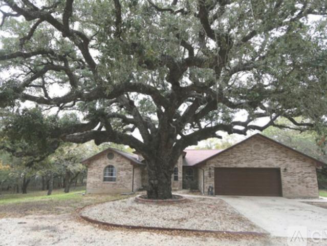 4 BR, 3.5 BA Apartment 1900 Bentwood Dr, Floresville, TX 78114