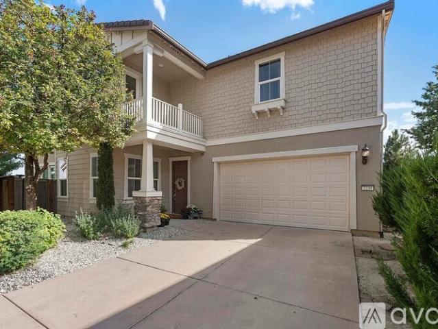 4 BR, 3.5 BA Apartment 2230 Heavenly View Trail, Reno, NV 89523