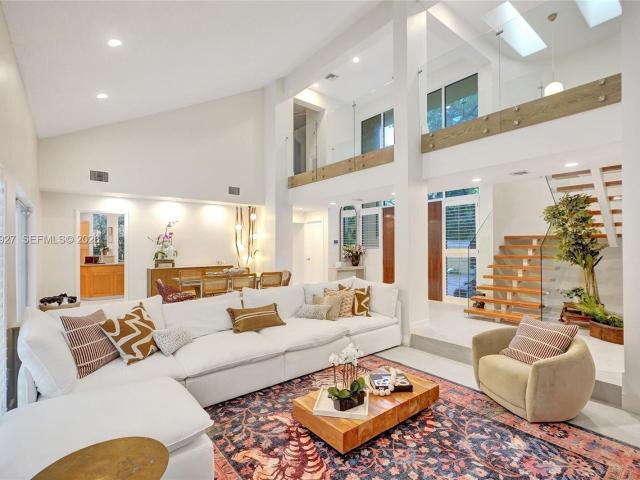4 BR, 3.5 BA Apartment 2360 Tigertail Ave, MIAMI, FL 33133