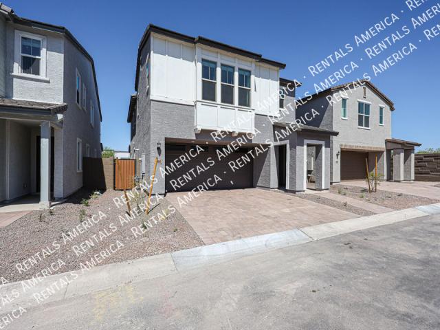 4 BR, 3.5 BA Apartment 2484 W Rowel Rd, Phoenix, AZ 85085