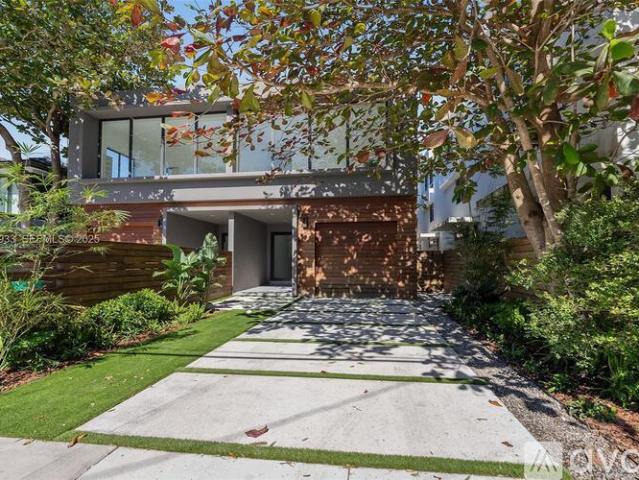 4 BR, 3.5 BA Apartment 2984 Coconut Ave, Unit 2984, Miami, FL 33133