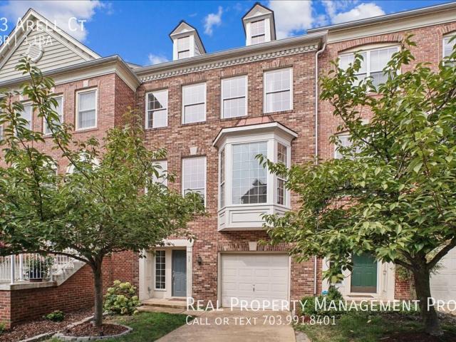 3 BR, 3.5 BA Apartment 33 Arell Ct, Alexandria, VA 22304