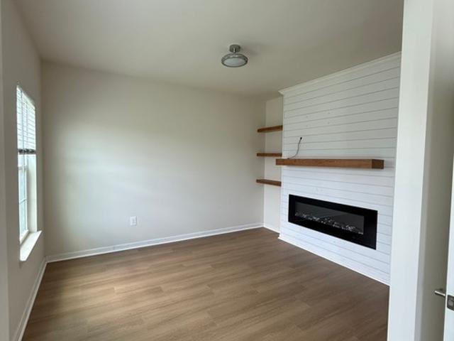 4 BR, 3.5 BA Apartment 35 Holly Hill Dr, Barboursville, VA 22923