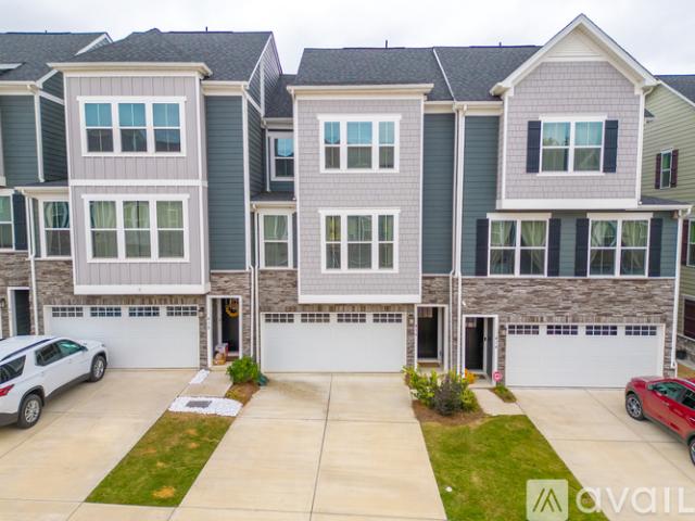4 BR, 3.5 BA Apartment 416 Lahinch Dr, Unit 416, Tega Cay, SC 29708